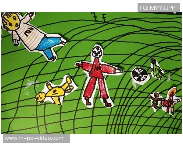 幼儿园小朋友们快乐踢足球的生动绘画作品展示与创意分享 幼儿园小朋友们快乐踢足球的生动绘画作品展示与创意分享